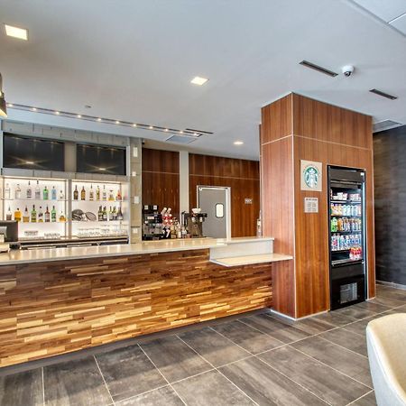 Courtyard By Marriott Fargo Hotel Exterior photo