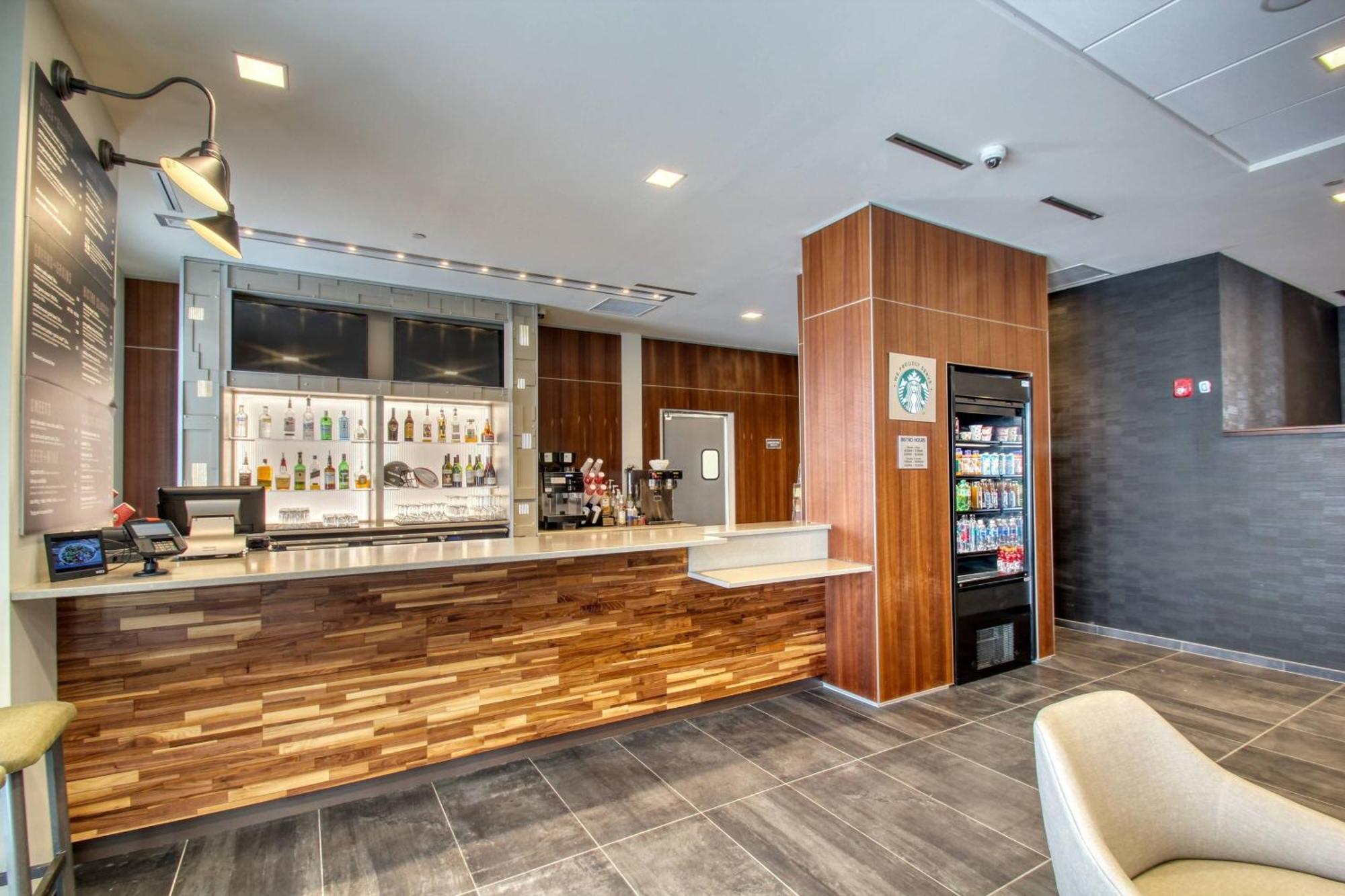 Courtyard By Marriott Fargo Hotel Exterior photo